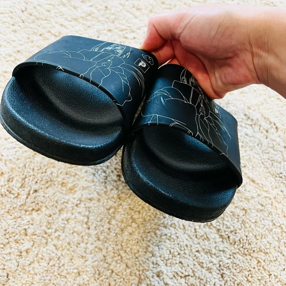 Primitive Naruto Shippuden black sandals Size 9
